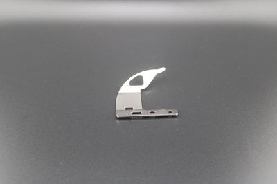 Thread lead plate